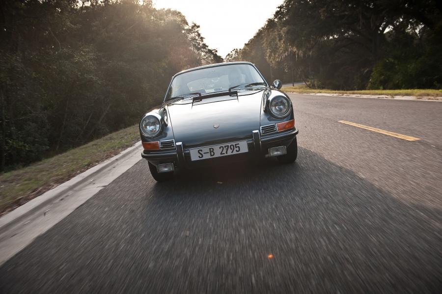  Porsche 911 S 2.2 1970 года  (фото 19 из 31)